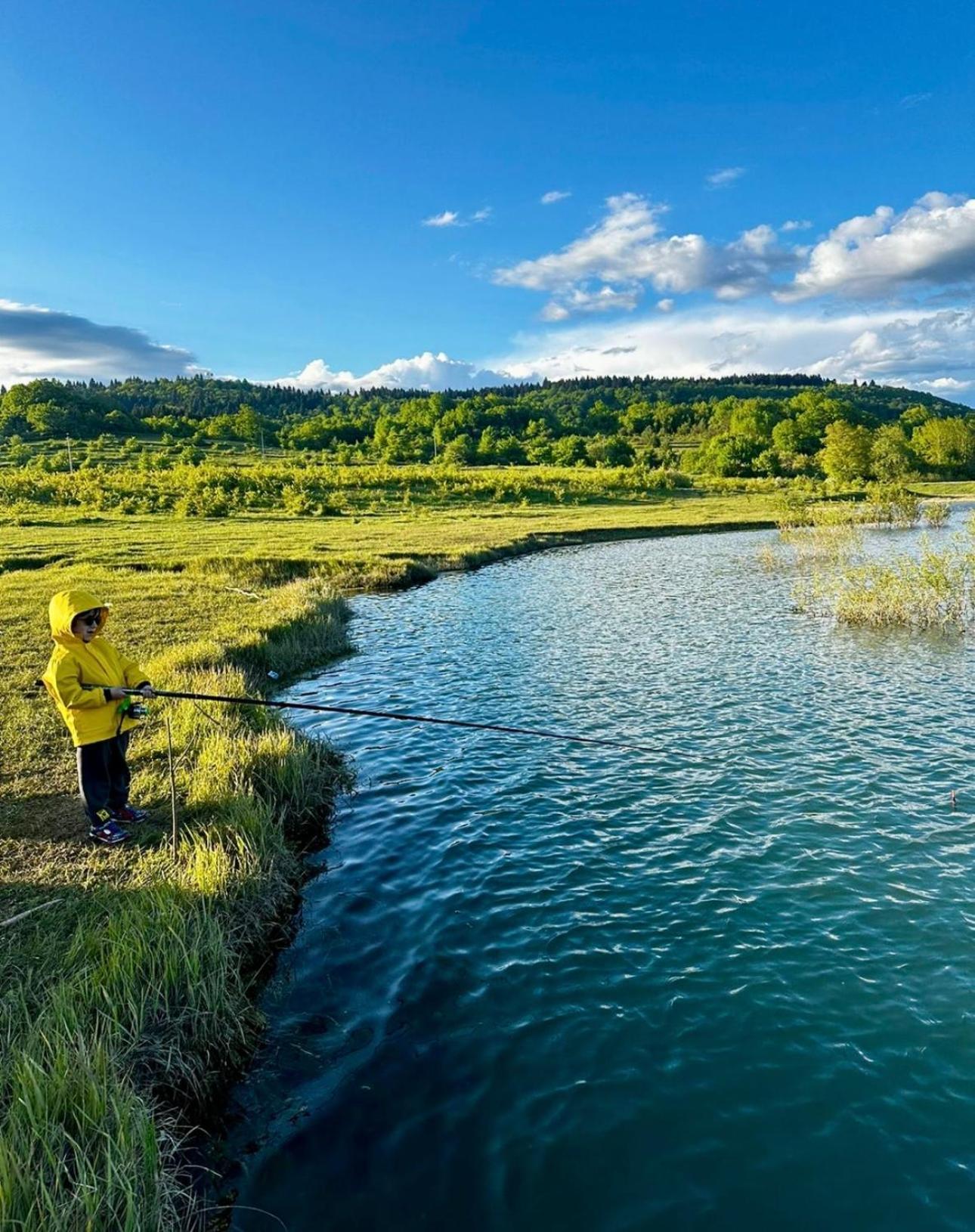 Wild Escape Racha Villa Ambrolauri Exteriör bild